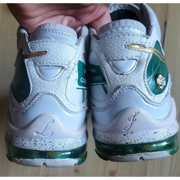 Nike LeBron 7 MTAG Shanghai White green 2009 Size  9.5 RARE 1 of 123 main image 8